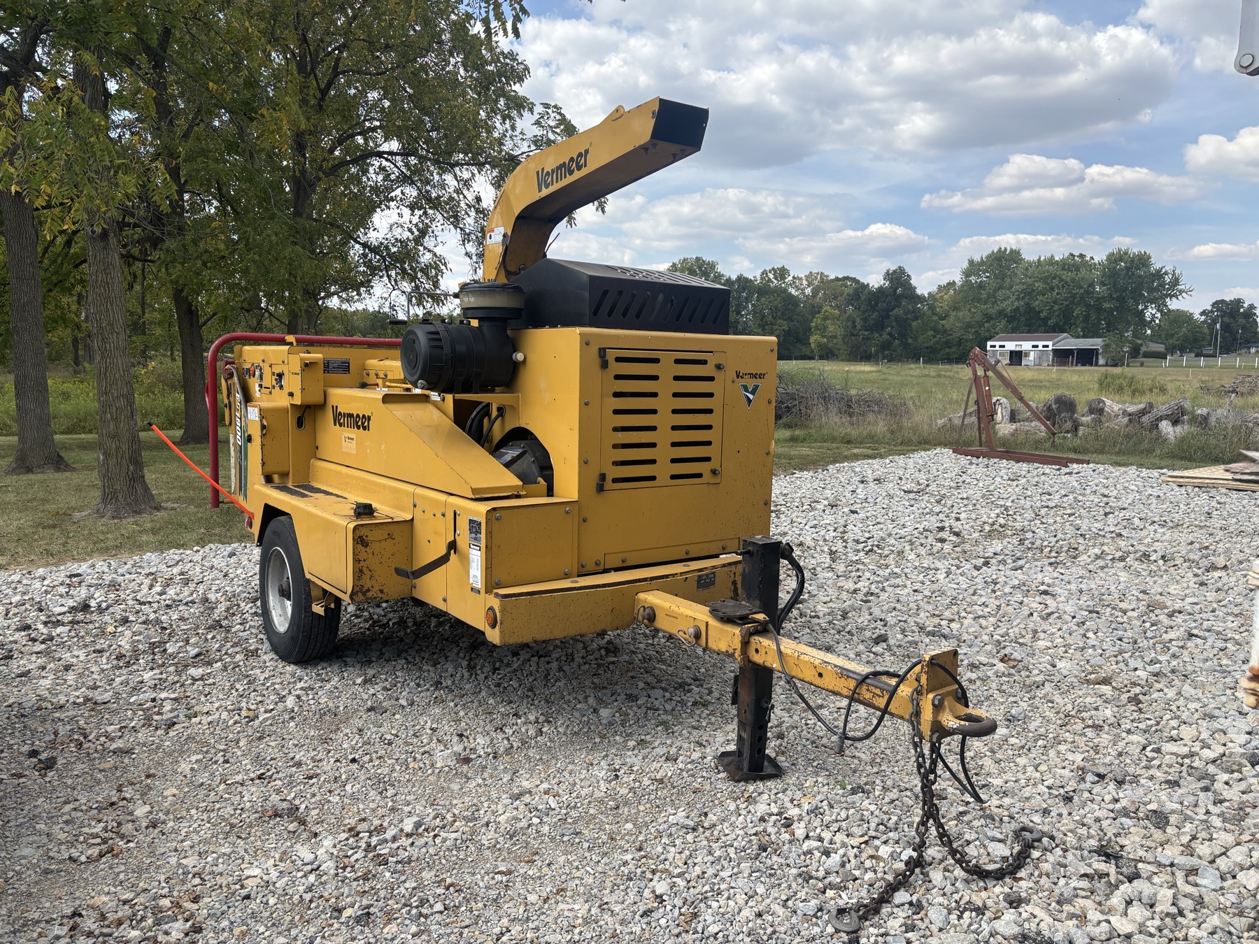 Vermeer wood chipper for land clearing